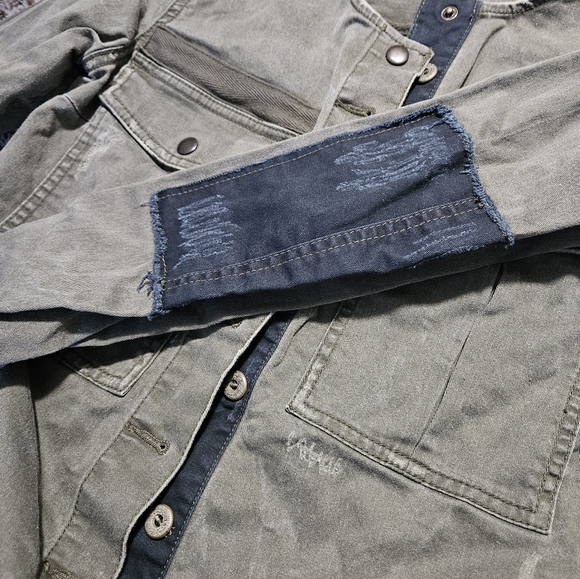 Free people revolve military green jacket button small black distressed crop - Picture 5 of 10